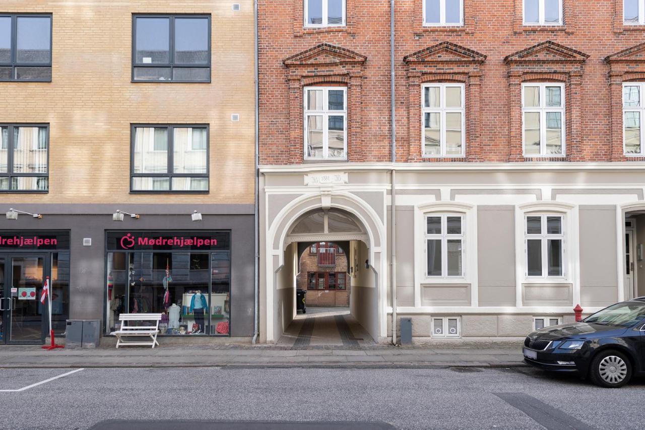 Aday - Apartment Suite 2 Aalborg Center المظهر الخارجي الصورة