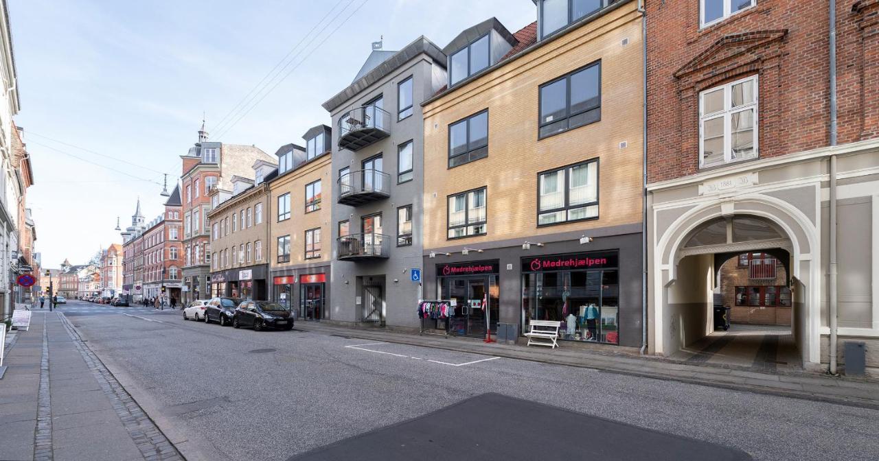 Aday - Apartment Suite 2 Aalborg Center المظهر الخارجي الصورة